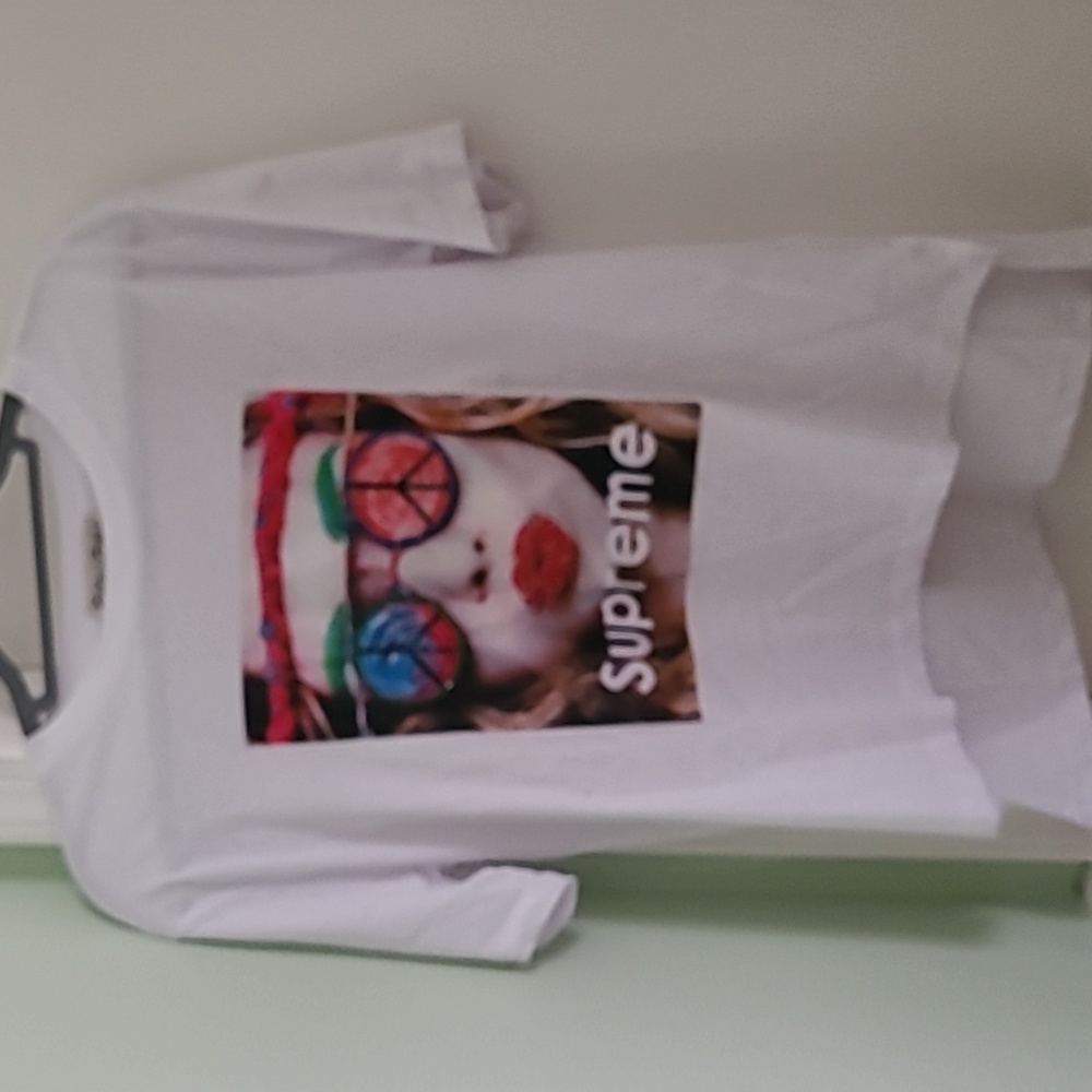 Tee shirt